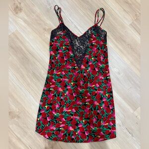 Victoria Secret Vintage Lace Floral Sayin Slip Dress Women’s